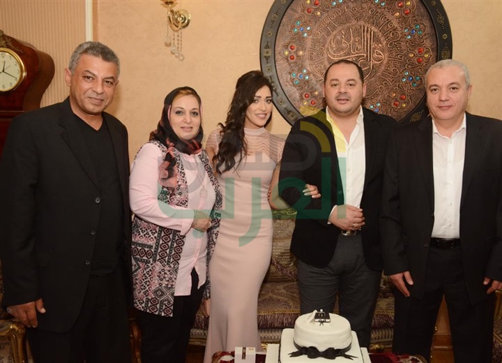 بالصور.. المخرج إسماعيل فاروق يحتفل بخطوبته على "أمل الشافعي" بالصور.. المخرج إسماعيل فاروق يحتفل بخطوبته على "أمل الشافعي"