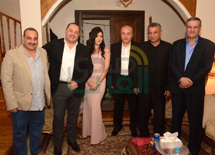 بالصور.. المخرج إسماعيل فاروق يحتفل بخطوبته على "أمل الشافعي" بالصور.. المخرج إسماعيل فاروق يحتفل بخطوبته على "أمل الشافعي"