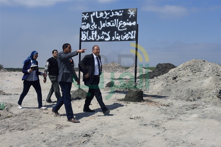بالصور.. محافظ الإسكندرية يتفقد أرض حوض الـ ٦ آلاف فدان