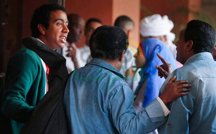 بالصور .. ابن رشد على مسرح الجامعة الأمريكية