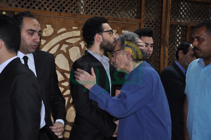بالصور.. نجوم الفن والمجتمع مظهر أبو النجا بالصور.. نجوم الفن والمجتمع مظهر أبو النجا