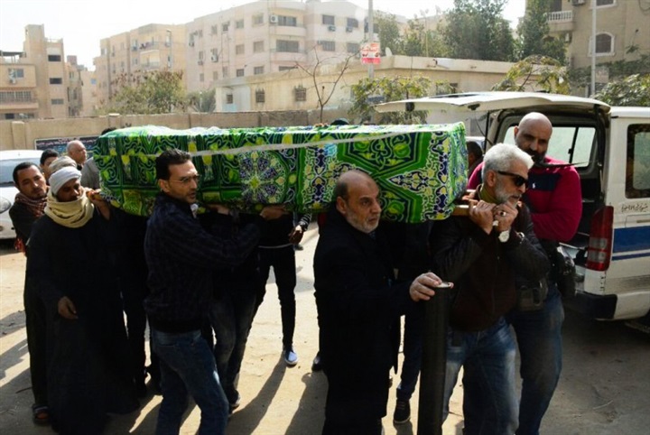 جنازة والد أحمد عزمي من حدائق الأهرام وغياب تام لنجوم الفن جنازة والد أحمد عزمي من حدائق الأهرام وغياب تام لنجوم الفن
