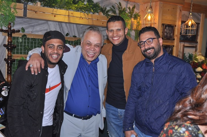 بالصور.. نجوم الفن يشاركون روجينا وعبد الحافظ وشميس إفتتاح مطعمهم بالشيخ زايد بالصور.. نجوم الفن يشاركون روجينا وعبد الحافظ وشميس إفتتاح مطعمهم بالشيخ زايد