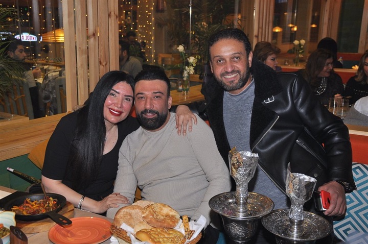 بالصور.. نجوم الفن يشاركون روجينا وعبد الحافظ وشميس إفتتاح مطعمهم بالشيخ زايد بالصور.. نجوم الفن يشاركون روجينا وعبد الحافظ وشميس إفتتاح مطعمهم بالشيخ زايد