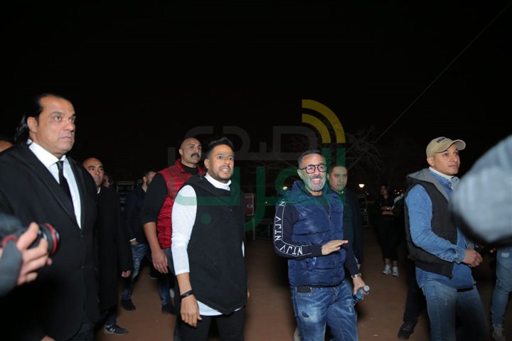 بالصور.. حماقي يشعل أجواء الجامعة الأمريكية بأروع الأغاني بالصور.. حماقي يشعل أجواء الجامعة الأمريكية بأروع الأغاني