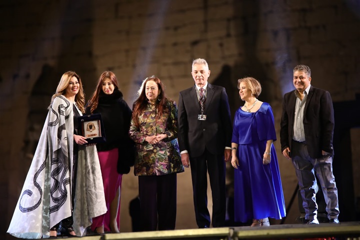 مهرجان الاقصر للسينما الافريقية يفتتح دورته التاسعة بتكريم جيمي لوي وزينة وعمرو عبد الجليل مهرجان الاقصر للسينما الافريقية يفتتح دورته التاسعة بتكريم جيمي لوي وزينة وعمرو عبد الجليل