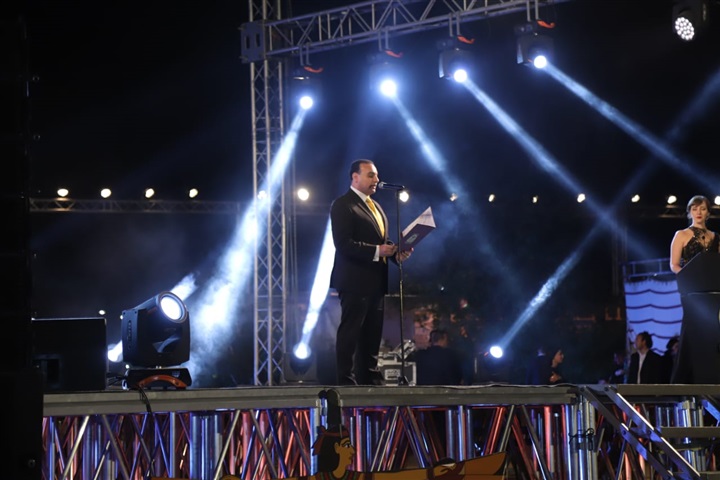 مهرجان الاقصر للسينما الافريقية يفتتح دورته التاسعة بتكريم جيمي لوي وزينة وعمرو عبد الجليل مهرجان الاقصر للسينما الافريقية يفتتح دورته التاسعة بتكريم جيمي لوي وزينة وعمرو عبد الجليل
