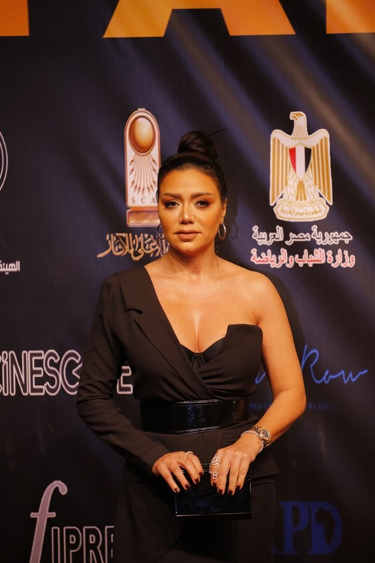 مهرجان الاقصر للسينما الافريقية يفتتح دورته التاسعة بتكريم جيمي لوي وزينة وعمرو عبد الجليل مهرجان الاقصر للسينما الافريقية يفتتح دورته التاسعة بتكريم جيمي لوي وزينة وعمرو عبد الجليل