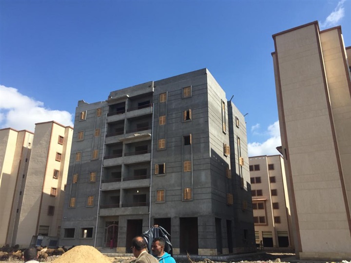 بالصور.. محافظ كفر الشيخ ونائبه يتفقدان عددا من المنشآت الخدمية  