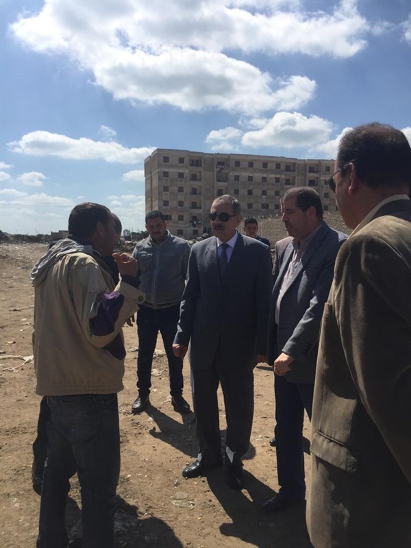بالصور.. محافظ كفر الشيخ ونائبه يتفقدان عددا من المنشآت الخدمية  