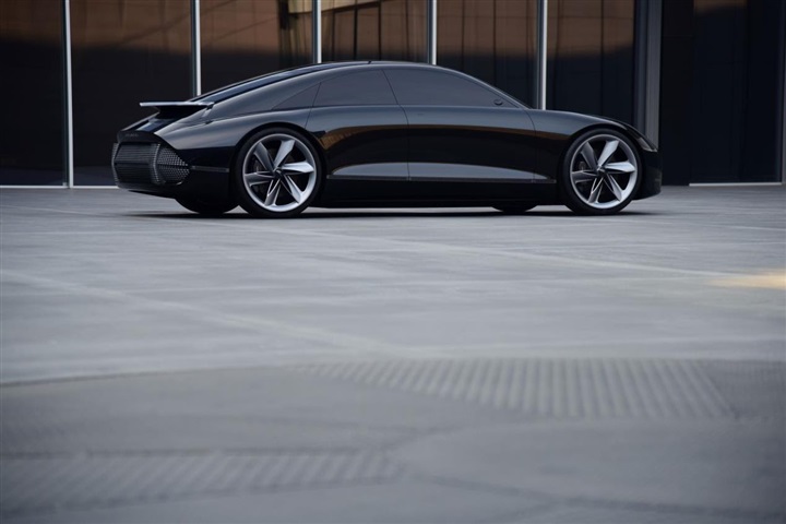 هيونداي موتور تكشف عن تصميمها الجديد للسيارات الكهربائية المستقبلية "بروفيسي- EV" هيونداي موتور تكشف عن تصميمها الجديد للسيارات الكهربائية المستقبلية "بروفيسي- EV"