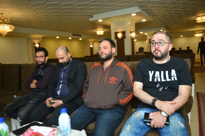 بالصور.. بدء عزاء والد أحمد عزمي بحدائق الأهرام بالصور.. بدء عزاء والد أحمد عزمي بحدائق الأهرام