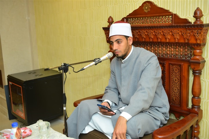 بالصور.. بدء عزاء والد أحمد عزمي بحدائق الأهرام بالصور.. بدء عزاء والد أحمد عزمي بحدائق الأهرام