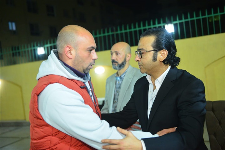 بالصور.. بدء عزاء والد أحمد عزمي بحدائق الأهرام بالصور.. بدء عزاء والد أحمد عزمي بحدائق الأهرام
