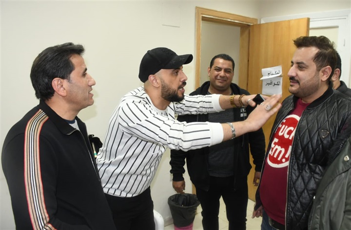 بالصور...كواليس كليب احمد شيبة " شاب عجوز " بالصور...كواليس كليب احمد شيبة " شاب عجوز "