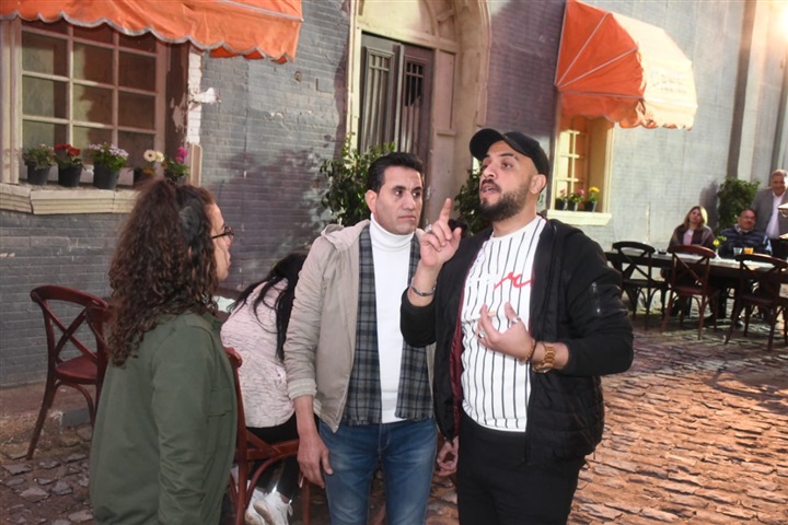 بالصور...كواليس كليب احمد شيبة " شاب عجوز " بالصور...كواليس كليب احمد شيبة " شاب عجوز "