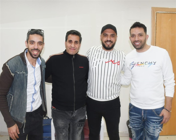 بالصور...كواليس كليب احمد شيبة " شاب عجوز " بالصور...كواليس كليب احمد شيبة " شاب عجوز "
