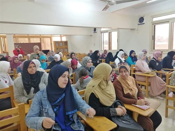بالصور.. احتفالًا باليوم العالمي للمرأة.. رياضة كفر الشيخ تنظم ندوة عن "التوعية الصحية للفتيات"