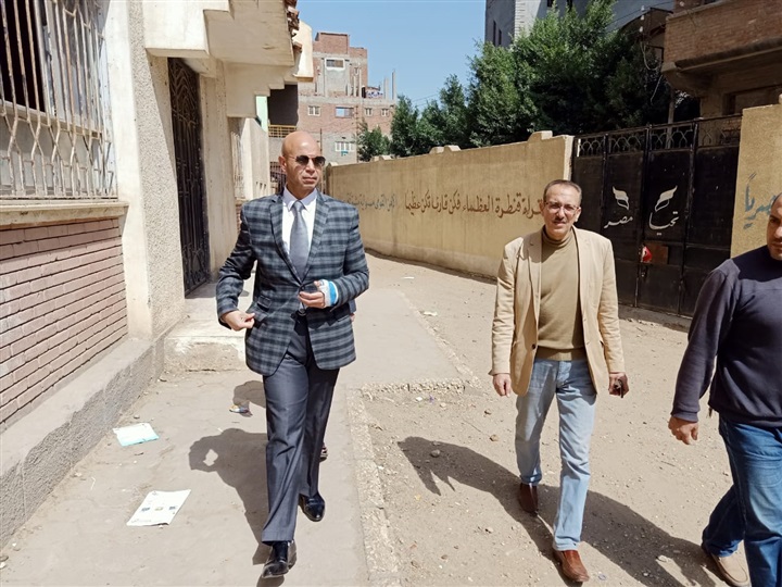 وكيل وزارة الصحة بالشرقية يتابع أعمال المبادرة الرئاسية للأنيميا لطلبة المدارس بكفر الحمام 