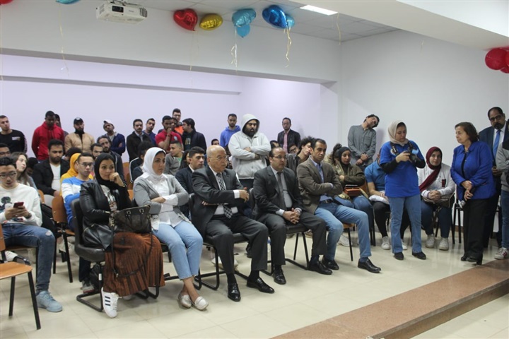 بالصور.. تكريم هاني رمزي بالأكاديمية البحرية بالصور.. تكريم هاني رمزي بالأكاديمية البحرية