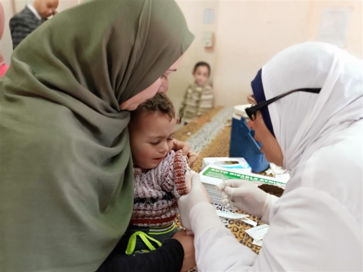  تطعيم أكثر من ٧٠٠ ألف طفل خلال ٣ أيام بالحملة القومية ضد الحصبة والحصبة الألماني بالشرقية