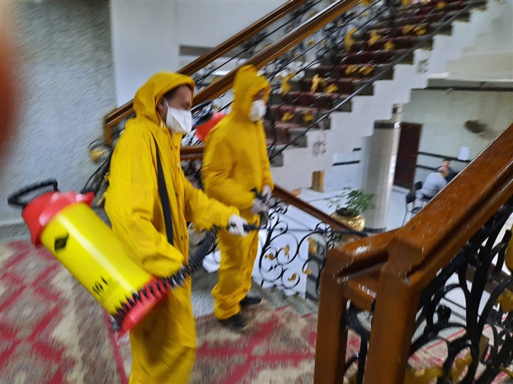 تعقيم وتطهير كامل لمبنى ديوان عام محافظة القليوبية للوقاية من فيروس كورونا