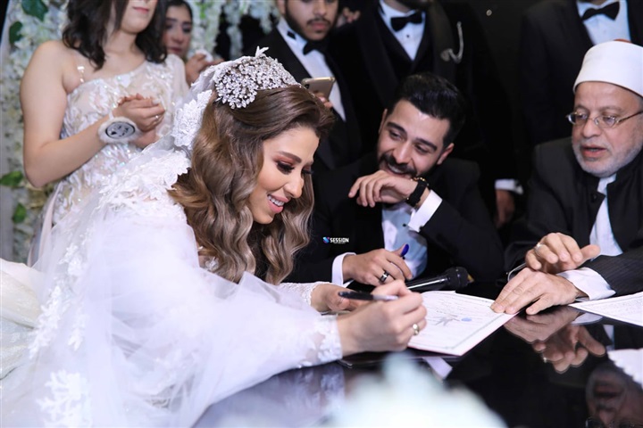 بالصور.. نجوم الفن فى حفل زفاف المطرب أحمد كامل بالصور.. نجوم الفن فى حفل زفاف المطرب أحمد كامل