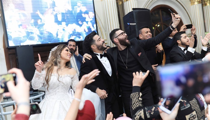 بالصور.. نجوم الفن فى حفل زفاف المطرب أحمد كامل بالصور.. نجوم الفن فى حفل زفاف المطرب أحمد كامل