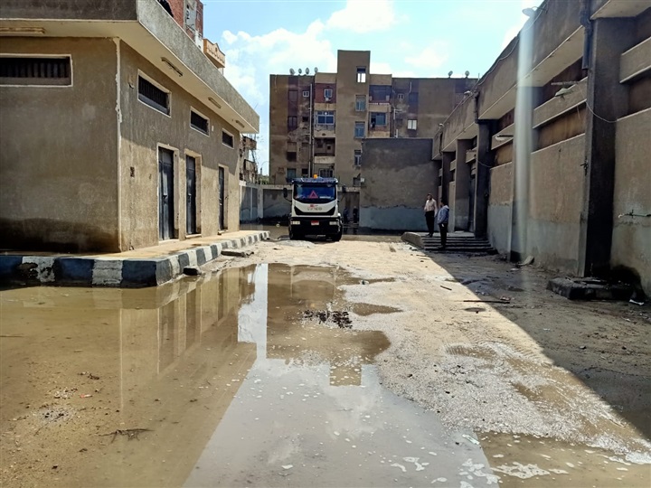 وكيل وزارة الصحة يطمئن علي منافذ تقديم الخدمة بعد إستقرار الطقس