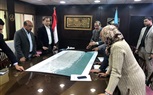 محافظ كفر الشيخ يناقش خطة تطوير برنامج المخلفات الصلبة بمصيف بلطيم 