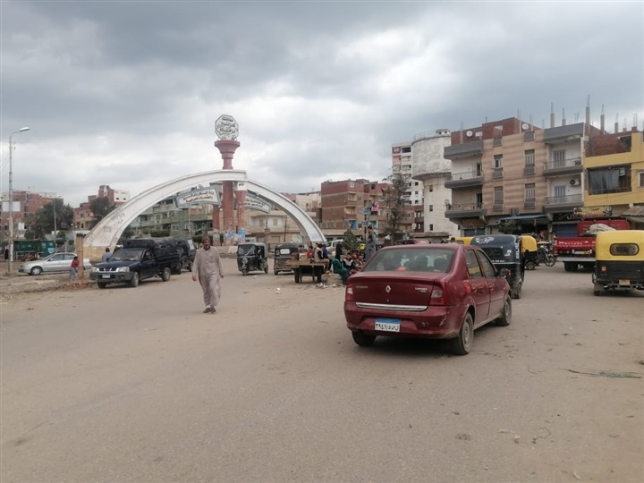 بالصور.. لأول مرة بعد 70 عامًا.. تعطيل سوق قرية الحمراوى الأسبوعي بكفر الشيخ لمواجهة «كورونا» بالصور.. لأول مرة بعد 70 عامًا.. تعطيل سوق قرية الحمراوى الأسبوعي بكفر الشيخ لمواجهة «كورونا»