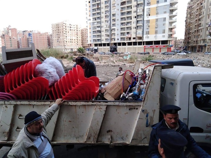 بالصور.. استمرار حملات مصادرة «الشيشة» من قهاوي كفر الشيخ