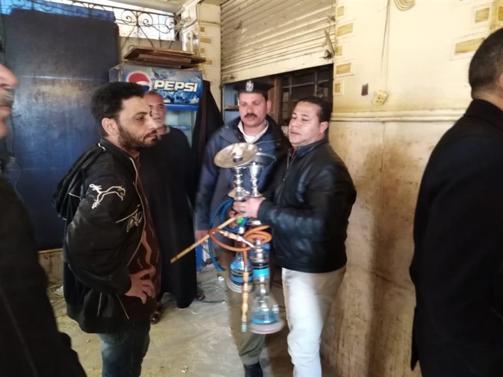 بالصور.. استمرار حملات مصادرة «الشيشة» من قهاوي كفر الشيخ