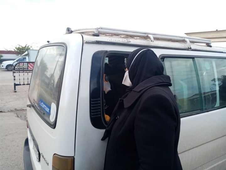 بالصور.. استمرار أعمال التطهير بكل المنشآت وفحص بصري للقادمين إلي كفر الشيخ «احترازًا» من كورونا