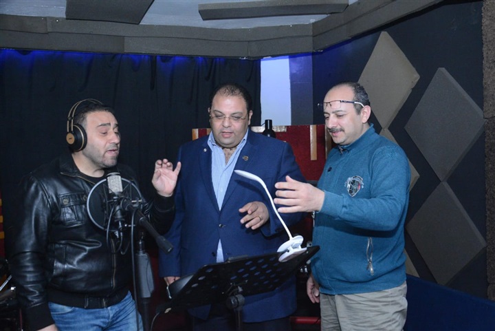 بالصور.. مجد القاسم ينتهى من تسجيل أغنية خليك في البيت بالتعاون مع روتاري هليوبوليس النزهة بالصور.. مجد القاسم ينتهى من تسجيل أغنية خليك في البيت بالتعاون مع روتاري هليوبوليس النزهة