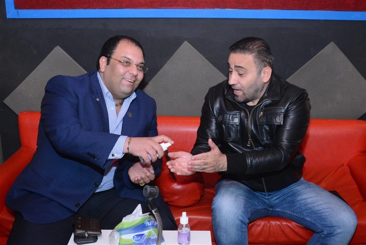 بالصور.. مجد القاسم ينتهى من تسجيل أغنية خليك في البيت بالتعاون مع روتاري هليوبوليس النزهة بالصور.. مجد القاسم ينتهى من تسجيل أغنية خليك في البيت بالتعاون مع روتاري هليوبوليس النزهة