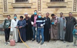 اندرو بيلاطس يقود حملة لتطهير المساجد والكنائس بقري المرح وبني احمد الشرقية 