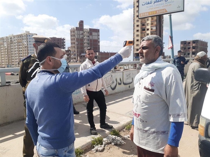 بالصور.. نقاط تفتيش وأكمنة حدودية لمنع دخول "كورونا" إلي كفر الشيخ