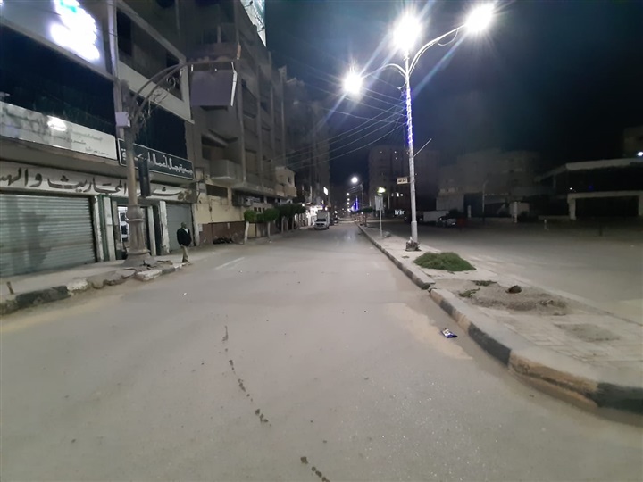 شاهد.. التزام المواطنين بحظر التجول .. وخلو كفر الشيخ من المارة والسيارات