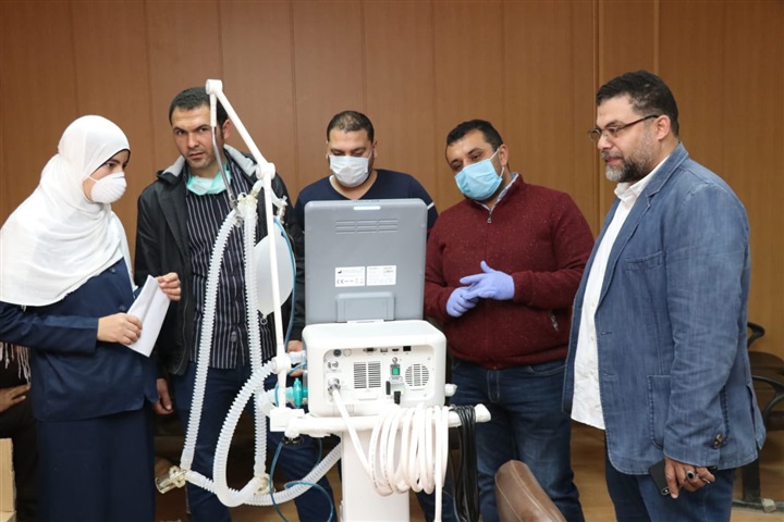 بالصور.. نقابة المهندسين بكفر الشيخ تهدي جهاز تنفس صناعي للمستشفي العام لمواجهة «كورونا»