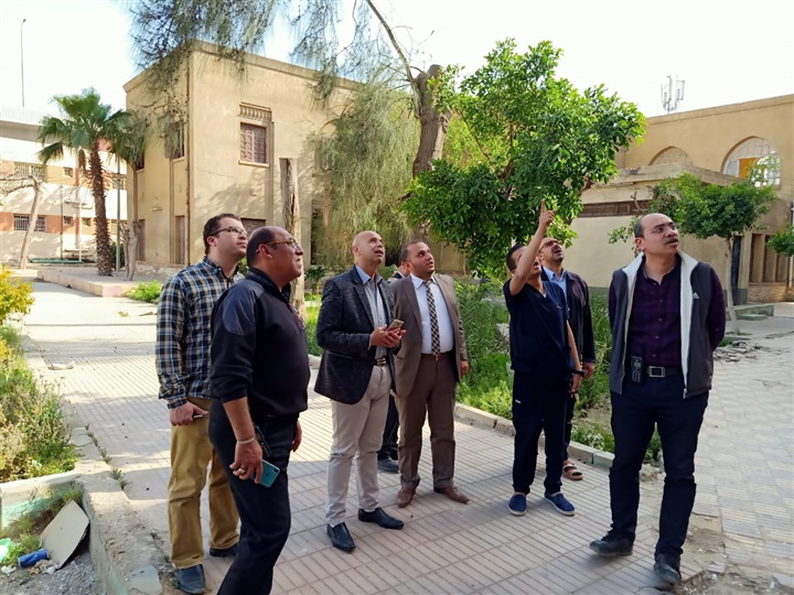 وكيل الصحة بالشرقية يتابع خطة التجهيز الطبي لمستشفيات الصدر والحميات بالزقازيق