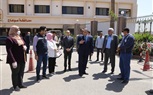 محافظ سوهاج يتفقد فرق التطهير ويشيد بجهودهم المبذولة