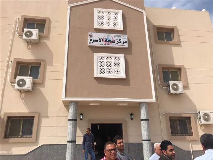 وكيل وزارة الصحة بالشرقية يجتمع برئيس جهاز العاشر ولجنة الصحة بمجلس الأمناء لمناقشة إضافة خدمات طبية بالمدينة 