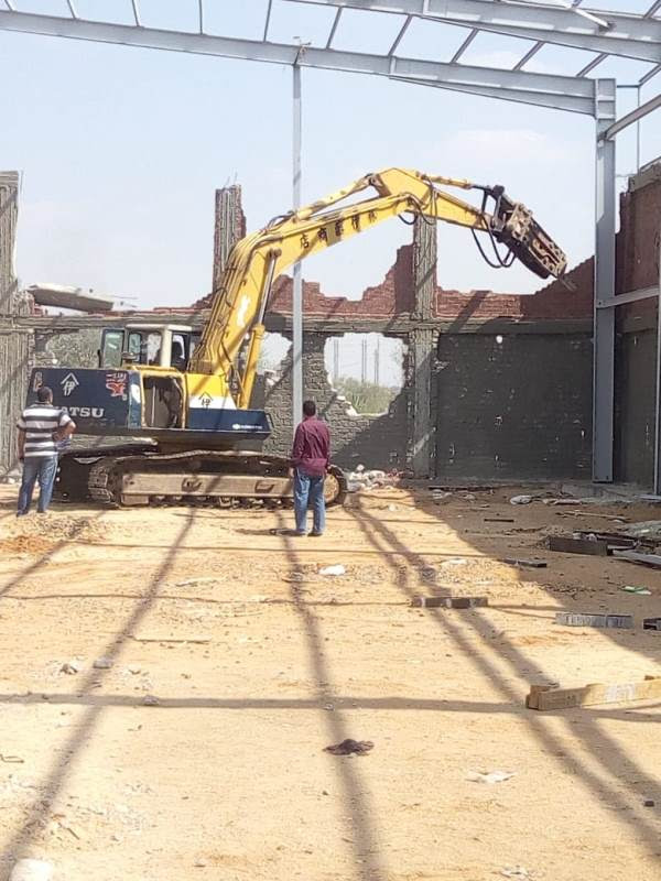 محافظ الشرقية: لا تهاون مع المتعدين على الأراضي الزراعية وإتخاذ الإجراءات القانونية حيال المخالفين