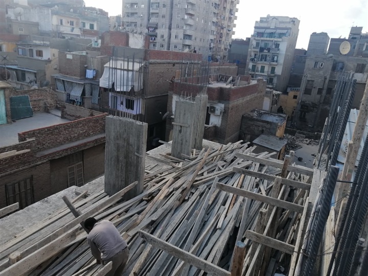 حملة مكبرة لوقف اعمال البناء المخالف بشارع بن نافع بغيط الصعيدي بالإسكندرية 