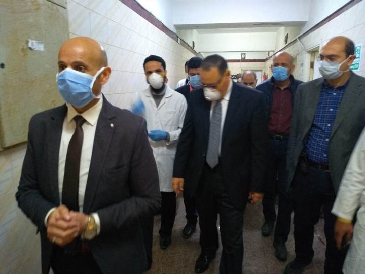 محافظ الشرقية يتفقد مستشفيتي الصدر والحميات ومعمل الزقازيق الإقليمي المشترك