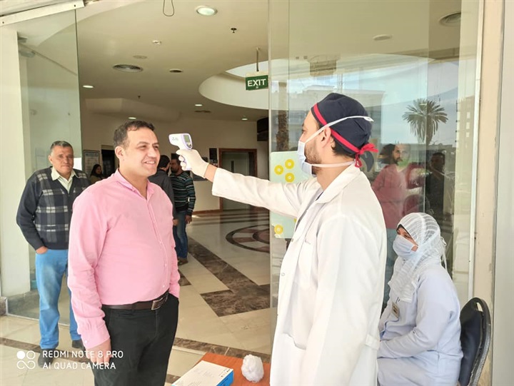 بعد ارتفاع حالات الإصابة بفيروس كرونا.. فحص جميع العاملين بمستشفى بهيتم يوميا 