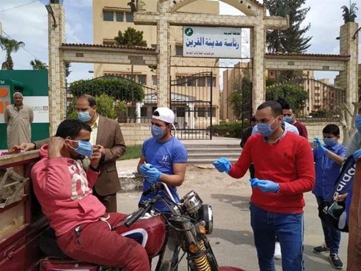 محافظ الشرقية يشيد بمبادرات الشباب والرياضة وحملاتها التوعوية لمواجهة فيروس كورونا