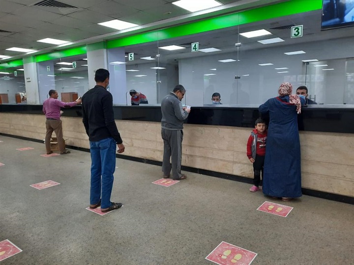 بدء صرف منحة العمالة غير المنتظمة من اليوم وحتى الخميس ب 404 منفذًا بالغربية