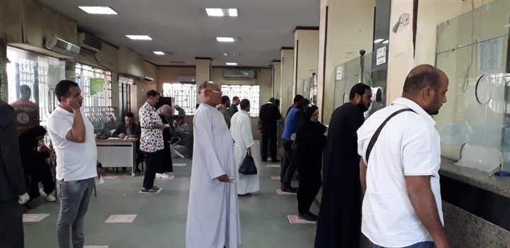 بالصور.. صرف منحة العمالة غير المنتظمة بالأقصر بسهولة ويسر